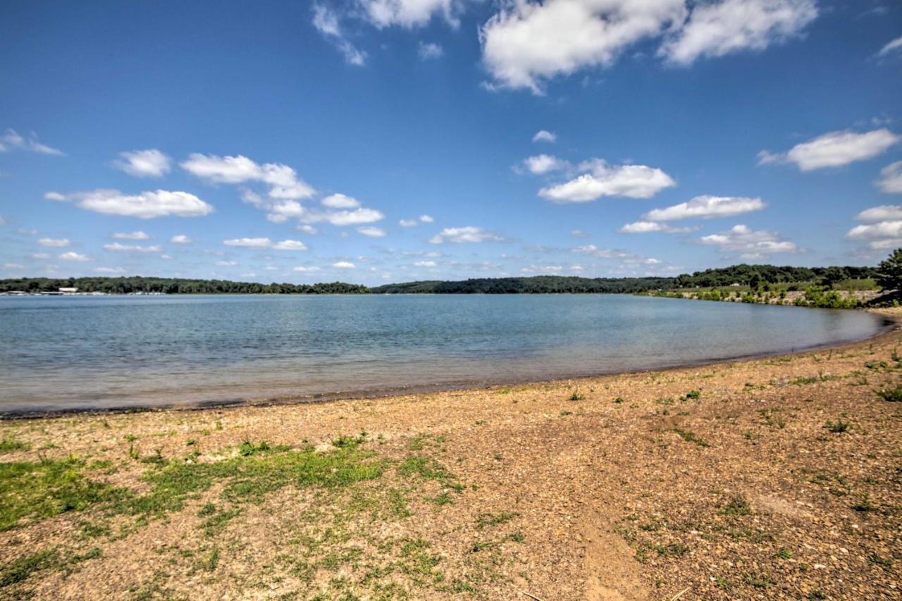 Modern Eckerty Home With Deck On Patoka Lake! Taswell Екстериор снимка
