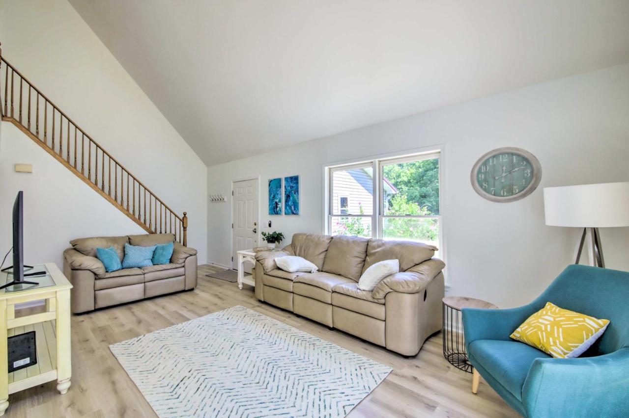 Modern Eckerty Home With Deck On Patoka Lake! Taswell Екстериор снимка
