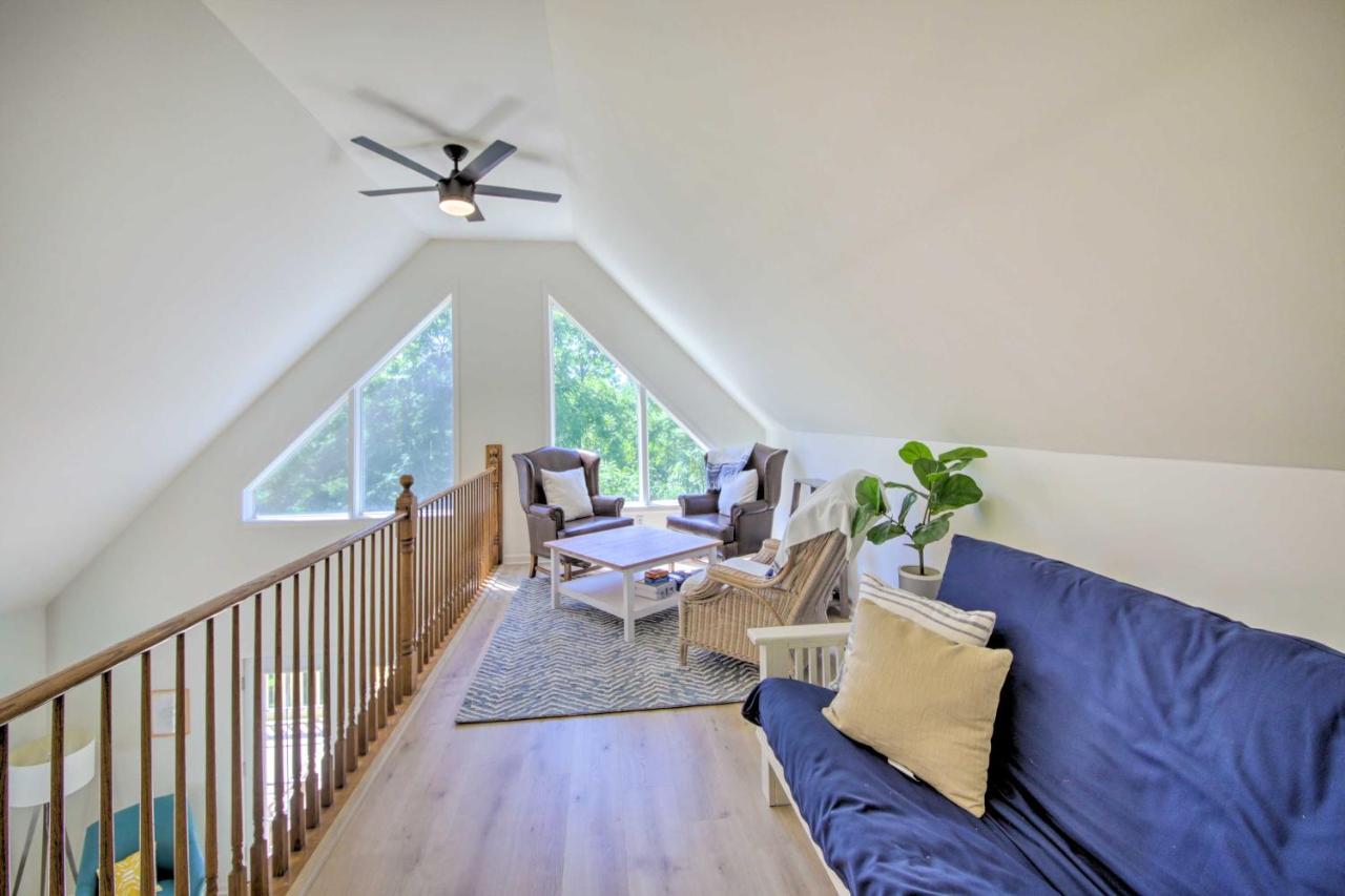Modern Eckerty Home With Deck On Patoka Lake! Taswell Екстериор снимка