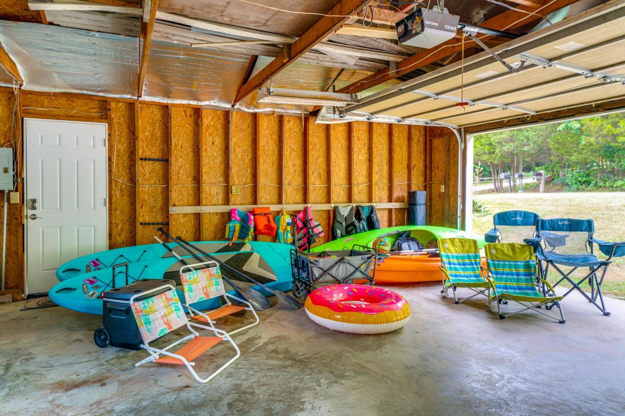 Modern Eckerty Home With Deck On Patoka Lake! Taswell Екстериор снимка