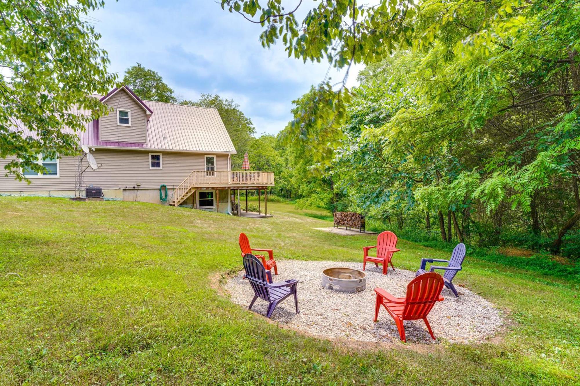 Modern Eckerty Home With Deck On Patoka Lake! Taswell Екстериор снимка
